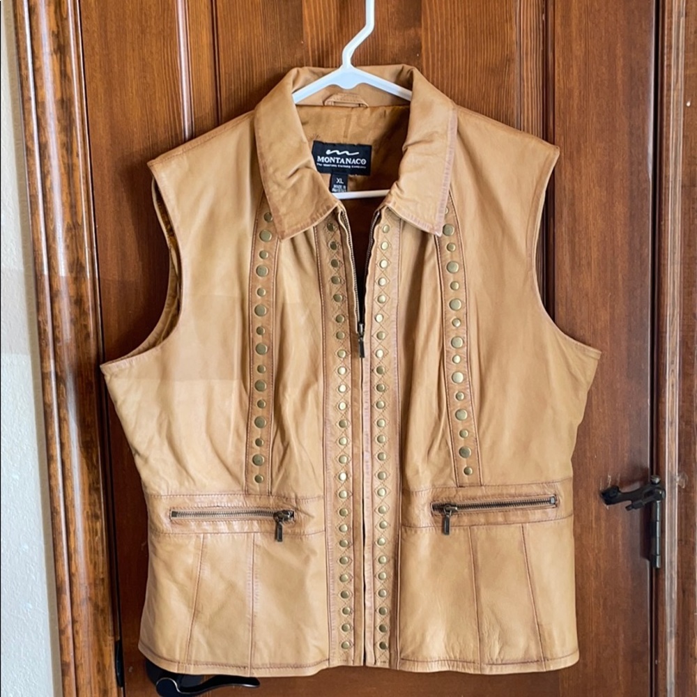 Women’s leather vest